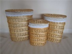 Lined willow hamper with lining